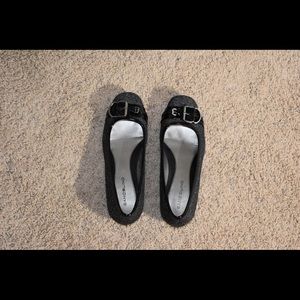 Bandolino Black Flats